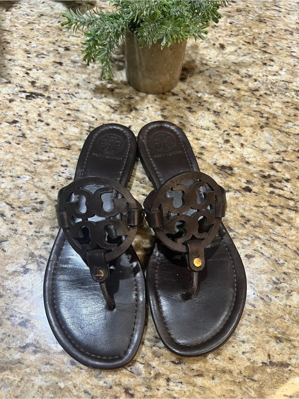 TORY BURCH Miller Chocolate Brown Leather Thong Sandals 9.5M
